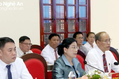 Chánh án Tòa án nhân dân tối cao nước Cộng hòa dân chủ nhân dân Lào thăm và làm việc tại Tòa án nhân dân tỉnh Nghệ An