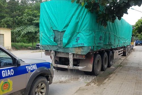 Tiền Giang: Tăng cường xử lý xe kinh doanh vận tải vi phạm