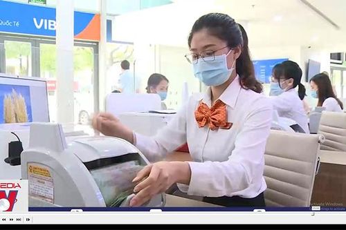 Ngưng thi hành quyết định cấm cho vay bất động sản tại Thông tư 06