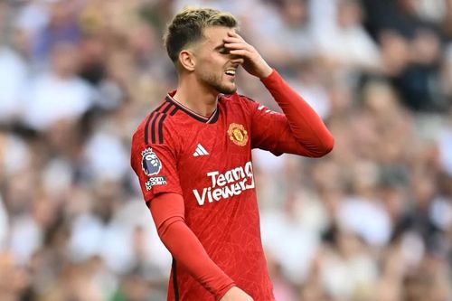 Man Utd đón hung tin từ Mason Mount