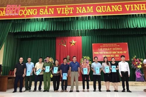 Những chi bộ tích cực 'xây' và 'chống' ở huyện Như Xuân