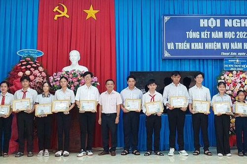 Thoại Sơn tổng kết năm học 2022 -2023 và triển khai nhiệm vụ năm học 2023-2024