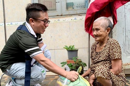 'Vu lan yêu thương'