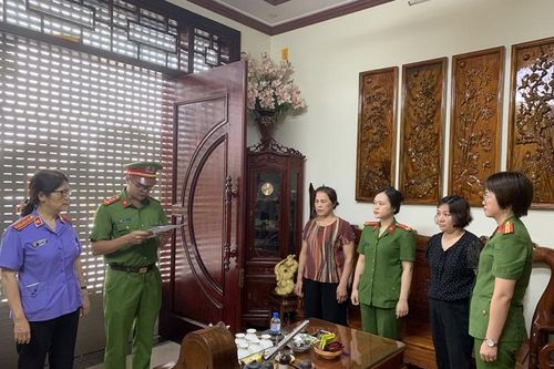 Hai nữ cán bộ thuế và địa chính 'bắt tay' gây thiệt hại 400 triệu đồng