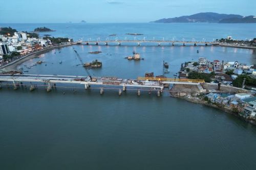 Điều chỉnh phương án phân luồng giao thông tạm thời phục vụ thi công cầu Xóm Bóng