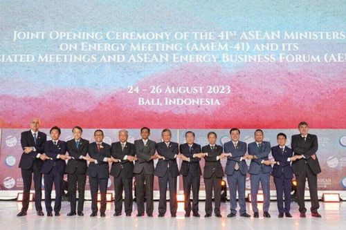 Đẩy mạnh kết nối năng lượng để tăng trưởng bền vững khu vực ASEAN