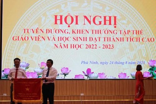 Phú Thọ: Phù Ninh'đoàn kết, kỷ cương, sáng tạo, tiếp tục đổi mới theo chiều sâu, nâng cao chất lượng giáo dục và đào tạo'