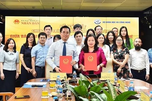 Báo Đại biểu Nhân dân và Bộ Khoa học và Công nghệ ký kết chương trình phối hợp hoạt động