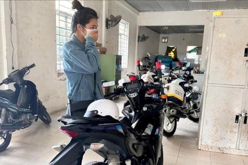 Đông Hà: Tạm giữ phương tiện của 'nữ quái' bốc đầu xe máy