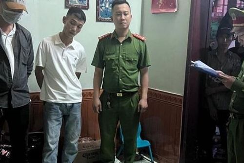 Giả vờ mua hàng rồi trộm gần 50 triệu đồng