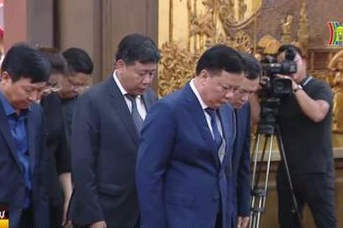 Lễ tang Phó Thủ tướng Lê Văn Thành