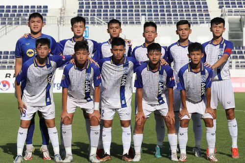 Bị thầy đánh, cầu thủ U15 SLNA lên tiếng xin lỗi