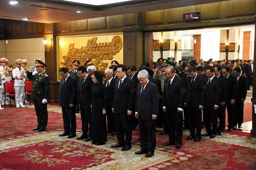 Lãnh đạo Đảng, Nhà nước viếng Phó Thủ tướng Lê Văn Thành