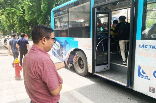 Thu hút người dân sử dụng vận tải công cộng bằng công nghệ