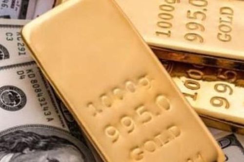 Có 300 triệu, nên mua vàng hay gửi tiết kiệm cho an toàn?
