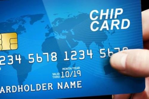 Thẻ ATM gắn chip là gì? Loạt tính năng ưu việt của ATM gắn chip so với thẻ ATM từ cũ