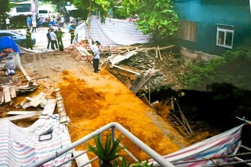 Quảng Ninh: Sập tường khi đang xây, 2 công nhân thương vong, chủ thầu bị khởi tố