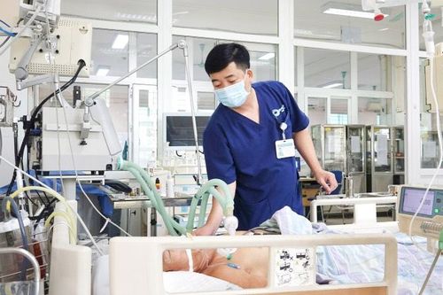 Quảng Ninh: Kẹp clip cứu sống bệnh nhân giãn vỡ tĩnh mạch thực quản