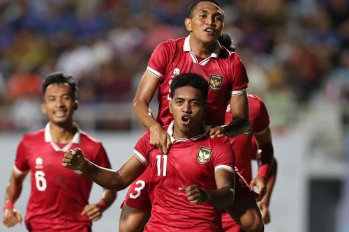 Thắng sốc Thái Lan, Indonesia tranh vô địch với U23 Việt Nam