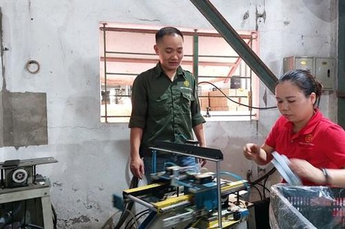 Người công nhân có nhiều sáng kiến
