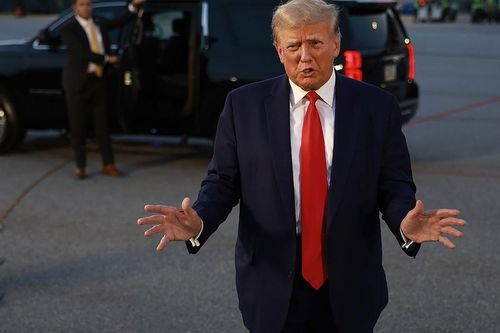Ông Trump đi vào lịch sử nước Mỹ