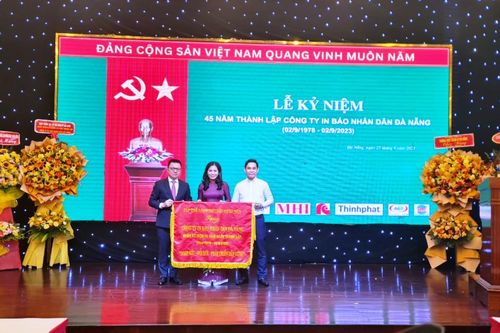 Phát huy tinh thần đoàn kết, chủ động, sáng tạo và linh hoạt trong lãnh đạo, quản lý và điều hành Công ty In Báo Nhân Dân Đà Nẵng