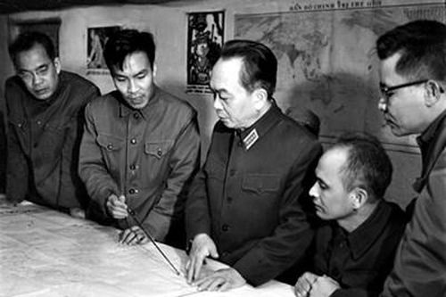 Đại tướng Tổng tư lệnh Võ Nguyên Giáp với trận 'Hà Nội - Điện Biên Phủ trên không'