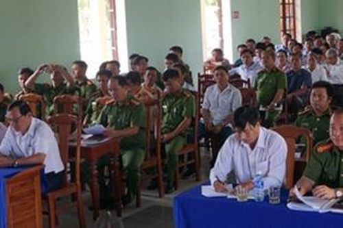 Trưởng thành hơn từ góp ý của nhân dân