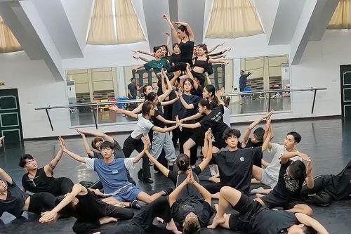Những giai điệu tạc hình Tổ quốc