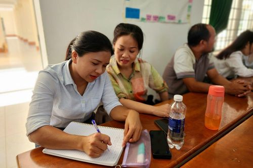 Không chủ quan, lơ là trong bồi dưỡng chuyên môn, nghiệp vụ cho nhà giáo