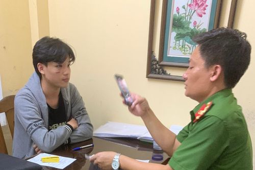 Điều khiển xe đâm vào cảnh sát, thiếu niên 17 tuổi bị khởi tố