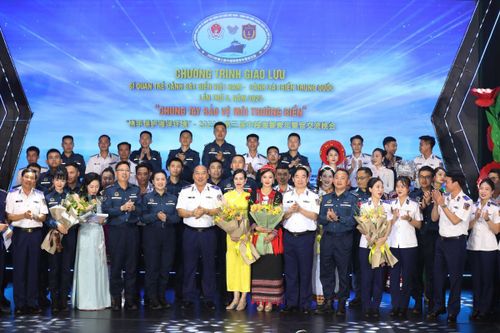 Cảnh sát biển Việt Nam - Trung Quốc 'Chung tay bảo vệ môi trường biển'