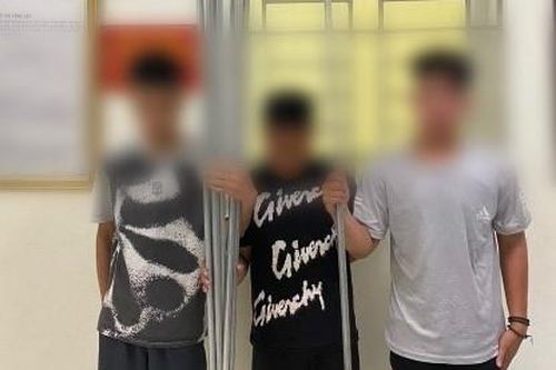 Bắt giữ nhóm thanh niên mang hung khí nguy hiểm đi đánh nhau