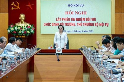 Lấy phiếu tín nhiệm với chức danh Bộ trưởng, Thứ trưởng Bộ Nội vụ