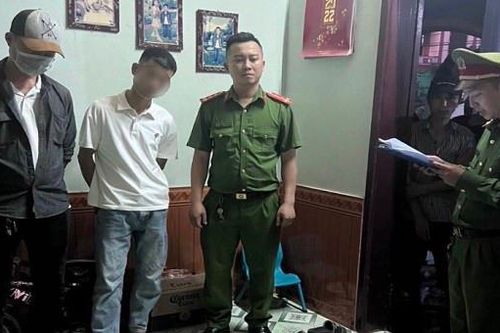 Bắt 'siêu trộm' đột nhập quầy tạp hóa