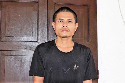Bắt thanh niên đốt ô tô người khác để… giải tỏa tâm lý