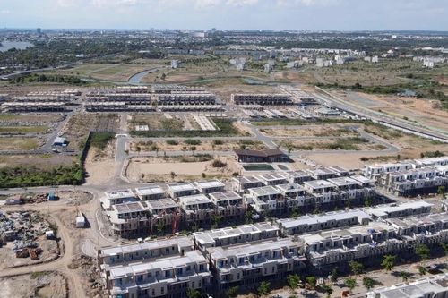 Tin bất động sản ngày 25/8: Công ty Waterfront Đồng Nai bị phạt 130 triệu đồng do xây dựng không phép