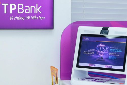 TPBank ra mắt dịch vụ 'trợ lý số' 5 sao tại quầy giao dịch