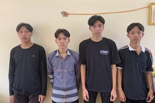 Hai nhóm thanh niên mâu thuẫn trong lúc đá bóng dẫn đến đâm người tử vong