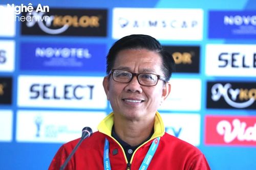 Huấn luyện viên Hoàng Anh Tuấn: 'Không thể so sánh trận thua tại SEA Games 32 với giải đấu này'