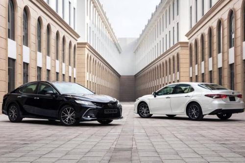 Bán chạy nhất phân khúc, Toyota Camry vẫn được ưu đãi, giảm giá