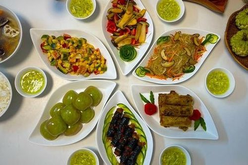 Gợi ý mâm cỗ chay cúng Rằm tháng 7 vừa thơm ngon lại đẹp mắt