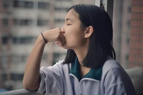 2 kiểu cha mẹ này rất dễ khiến con trở thành 'đối địch', kiểu thứ hai khá bất ngờ