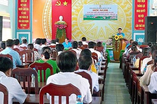Tập trung thực hiện phong trào xây dựng cơ quan, đơn vị, doanh nghiệp đạt chuẩn văn hóa