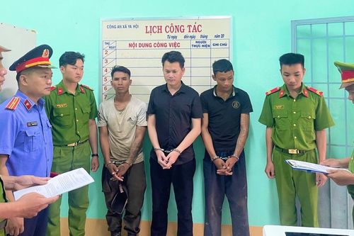 Đak Pơ: Bắt tạm giam 3 bị can 'Tổ chức sử dụng trái phép chất ma túy'