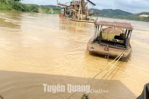Xuất hiện lũ trên hệ thống sông, suối