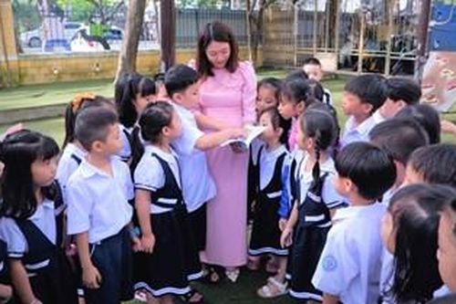'Chạy trường' - Kỳ IV: Thay đổi cách nhìn, cách nghĩ của phụ huynh