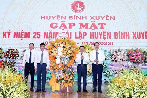Bình Xuyên (Vĩnh Phúc): Gặp mặt kỷ niệm 25 năm ngày tái lập huyện