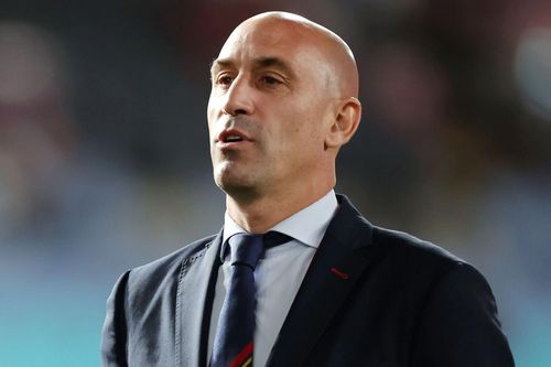 Sàm sỡ nữ cầu thủ ở World Cup, Chủ tịch LĐBĐ Tây Ban Nha quyết không từ chức