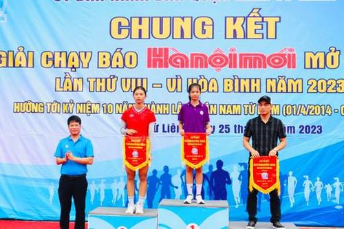 1.200 VĐV tranh tài tại Giải chạy Báo Hànôịmới quận Nam Từ Liêm